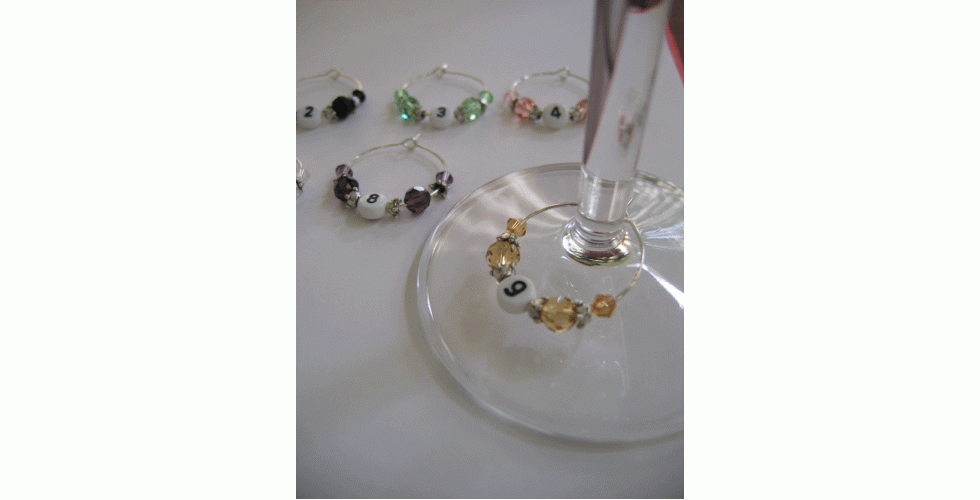 NUMBERS Acrylic Pearls Wine Glass Charms